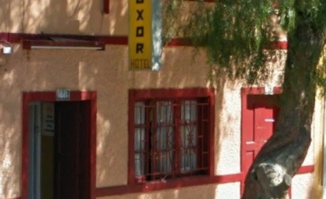 Hostal Luxor